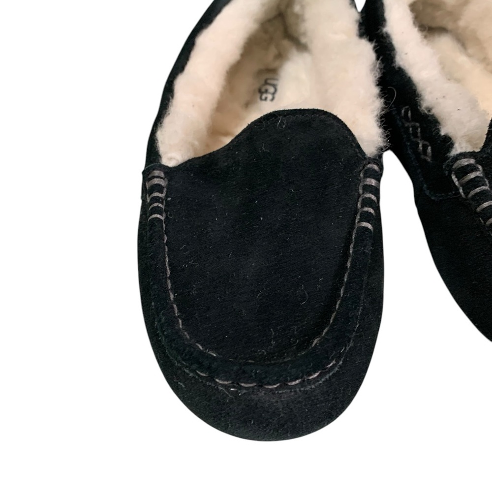 UGG Ansley Black Loafers Slip-Ons with Cozy Sheepskin Lining - Picture 2 of 12